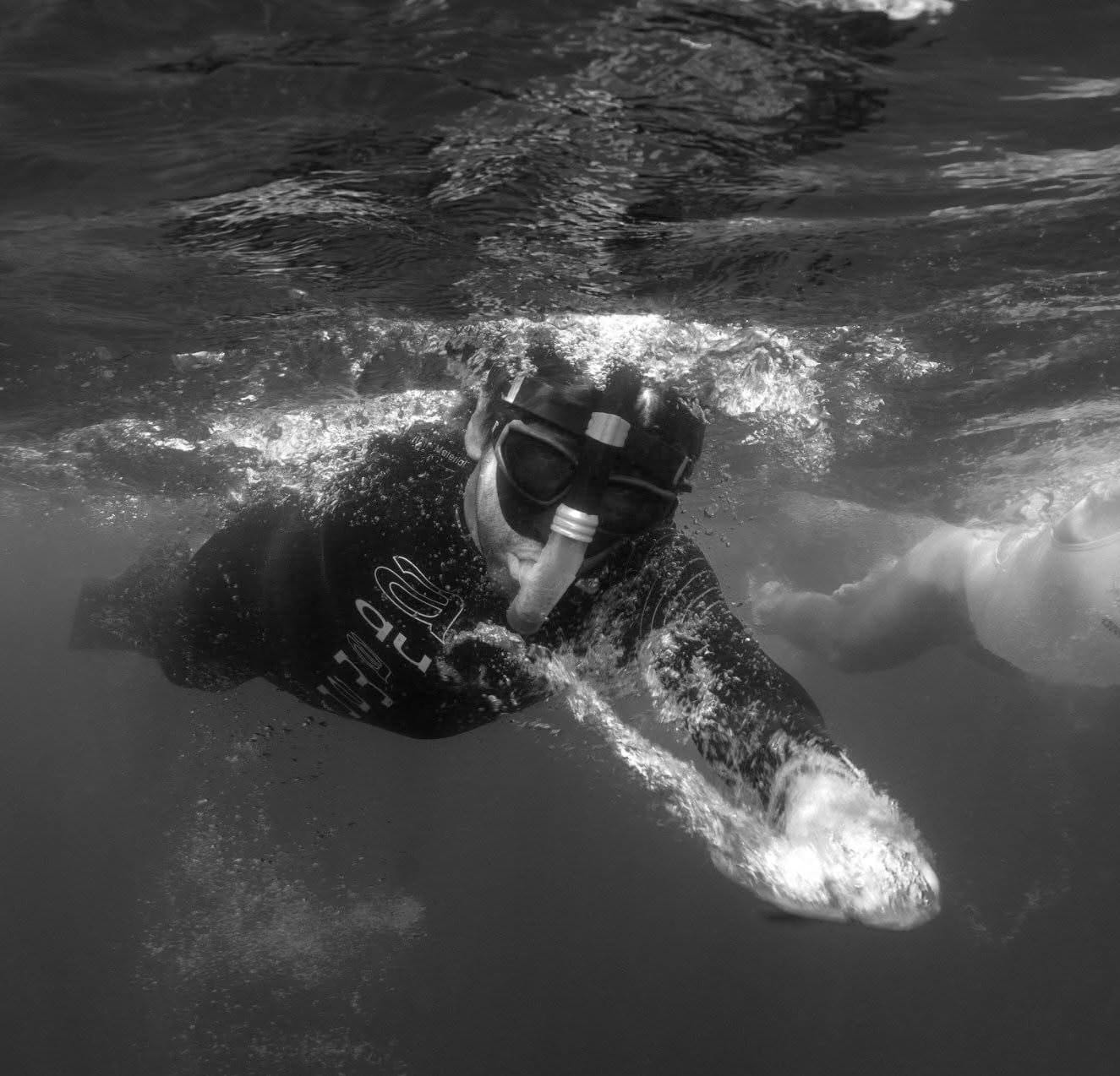 Alain Brandeleer dans l'eau